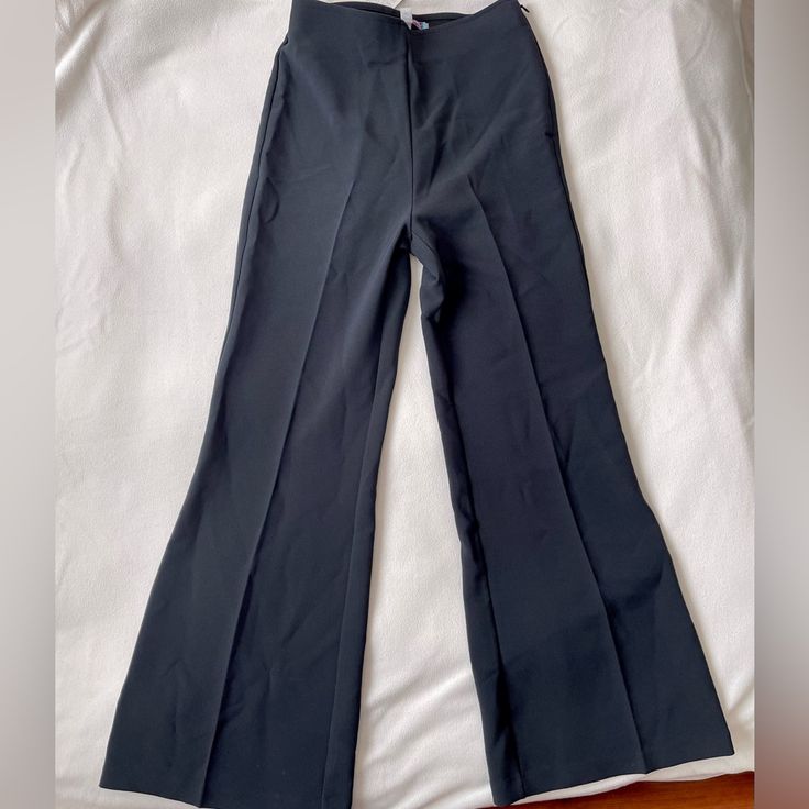 Never Worn (New With Tags - Nwt) Urban Outfitters Wide-Leg Women’s Pants In Charcoal Grey. Side Zipper; Tab Closure. Excellent Condition. 95% Poly; 5% Elastane. Machine Wash Cold. Line Dry. Stretch High-waisted Pantsuit In Solid Color, Stretch High-waisted Solid Color Pantsuit, Solid Stretch High-waisted Pantsuit, Stretch Solid Color High-waisted Pantsuit, Urban Outfitters High-waisted Pants With Pockets, Fitted Urban Outfitters Pants With Pockets, Urban Outfitters Casual Party Bottoms, Casual Party Bottoms From Urban Outfitters, Urban Outfitters Full-length Stretch Bottoms