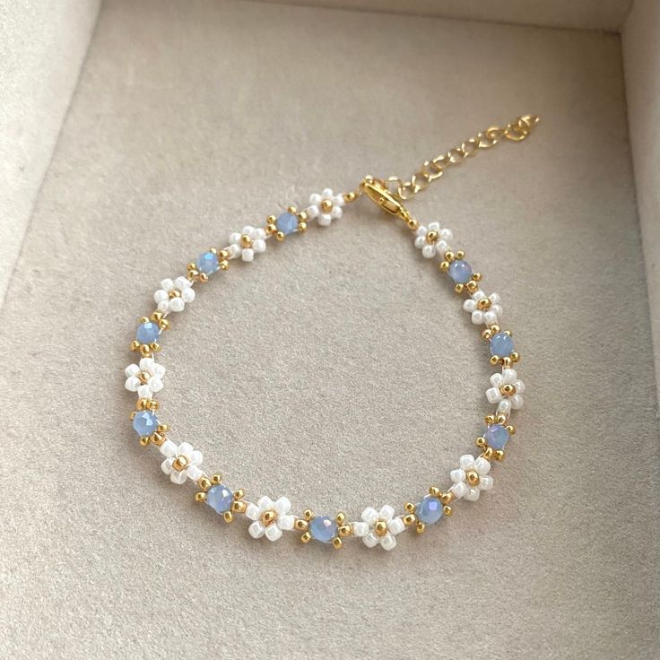 Beaded Flower Bracelet, Daisy Bracelet, Blue Floral Bracelet, Aesthetic Flower Bracelet, Bridgerton Jewellery, Gift for Her, Birthday Gift - Etsy Affordable Flower-shaped Beaded Bracelets For Birthdays, Flower Beaded Bracelet Not On The High Street, Bridgerton Jewellery, Beaded Flower Bracelet, Bracelet Aesthetic, Preppy Jewelry, Pretty Jewelry Necklaces, Daisy Bracelet, Aesthetic Flower