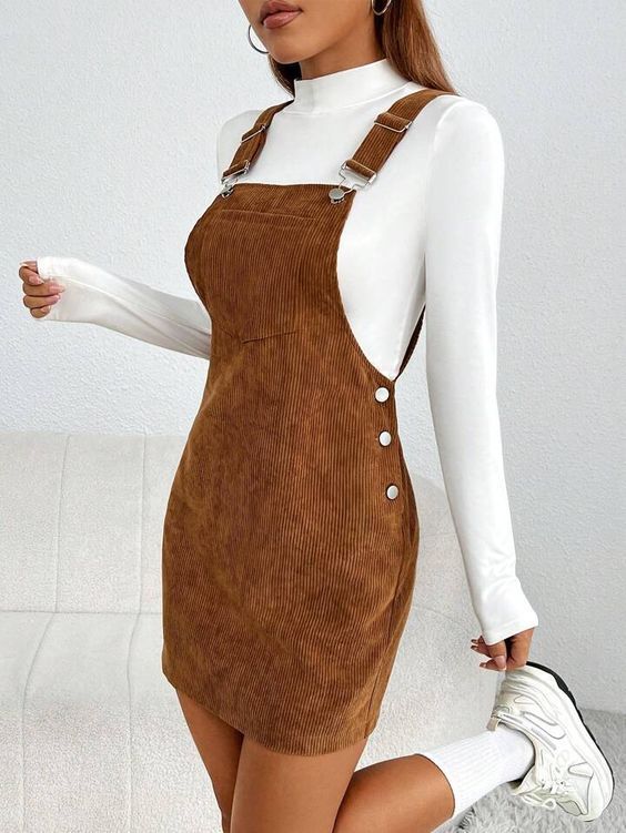 Petite Style Outfits Casual, Cute Petite Outfits, Winter Petite Outfits, Casual Brown Outfits, Pretty Outfits Casual, Brown Dress Outfit Ideas, Dress Outfits For School, Petite Fashion For Women, Petite Outfits Casual