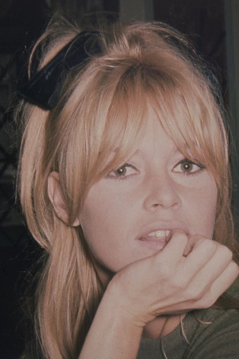 Brigitte Bardot Hairstyle, Bardot Hairstyle, Brigitte Bardot Hair, Bardot Bangs, Bardot Hair, Side Bangs Hairstyles, How To Style Bangs, Short Hair With Bangs, Brigitte Bardot