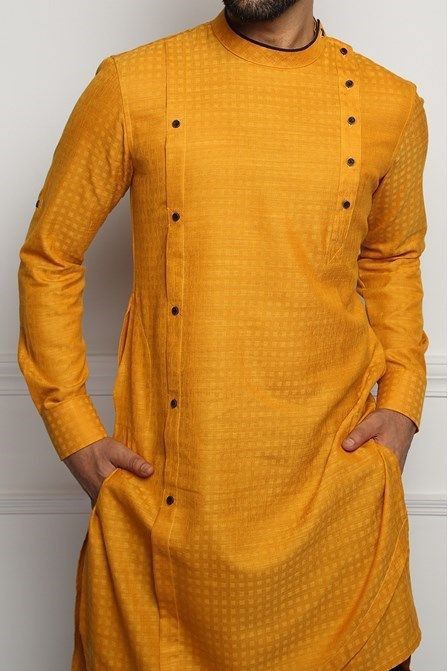 Manyavar Kurta, Man Dress Design, Boys Kurta Design, Wedding Kurta For Men, Groom Dress Men, Yellow Kurta, Gents Kurta Design, Nigerian Men Fashion, Gents Kurta