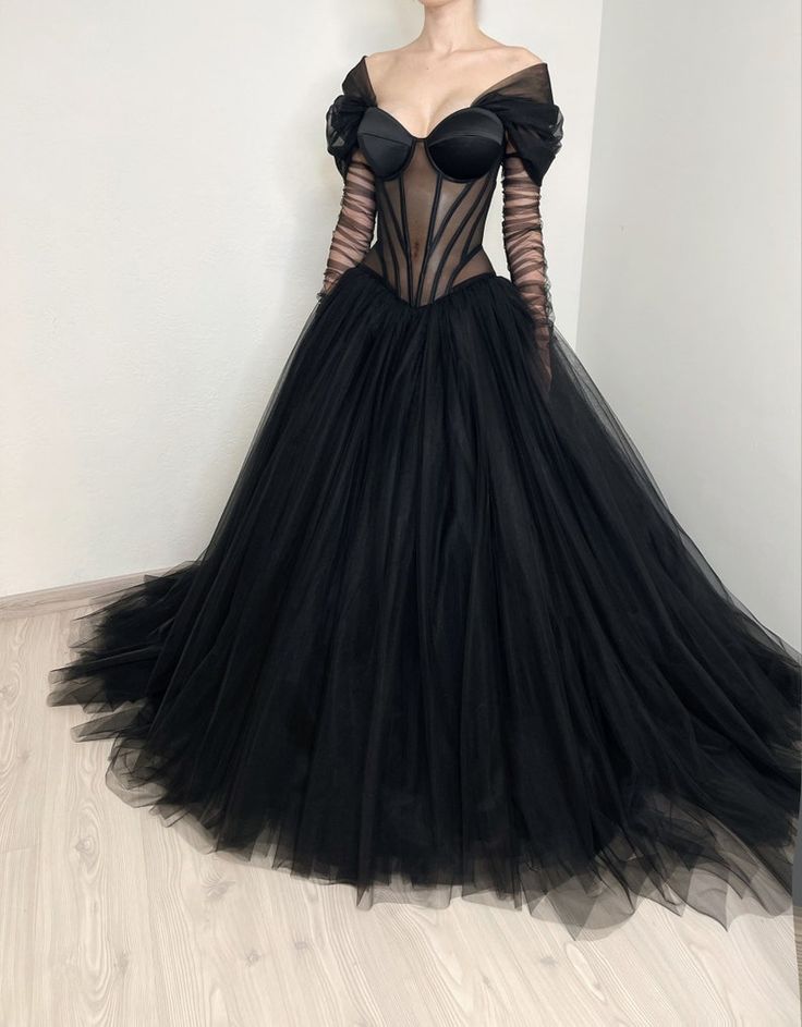 Elegant Lace Corset Dress, Black Princess, Train Party, Illusion Tulle, Prom Dresses Gowns, Tulle Ball Gown, Ball Gowns Evening, Gown Prom, Black Tulle