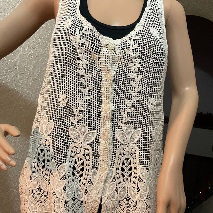 Rezrekshn By Esther Chen Crochet Lace Bohemian Button Front Vest Size Medium - Off-White/ Cream Color Buttons Go About 3/4 Of The Front Closure. Open Netted Crochet Lace Has A Floral Pattern. Small Fringe Along The Bottom. New With Tag And Extra Button Bohemian Blouse With Buttons For The Beach, Bohemian Beach Blouse With Buttons, Bohemian Lace Crochet Top, Bohemian Crochet Lace Top, Bohemian Open Knit Blouse For Summer, Bohemian Open Knit Summer Blouse, Bohemian Lace Crochet Top With Open Knit, Casual Crochet Lace Top For Beach, Summer Bohemian Open Knit Blouse