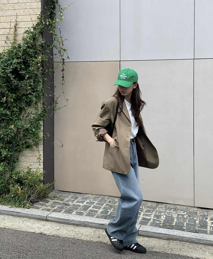 Normcore Outfits, Smart Casual Women Outfits, Ootd Korean, Aesthetic Ootd, Stylish Fall Outfits, Korean Casual Outfits, Easy Trendy Outfits, September 1, Dark Khaki