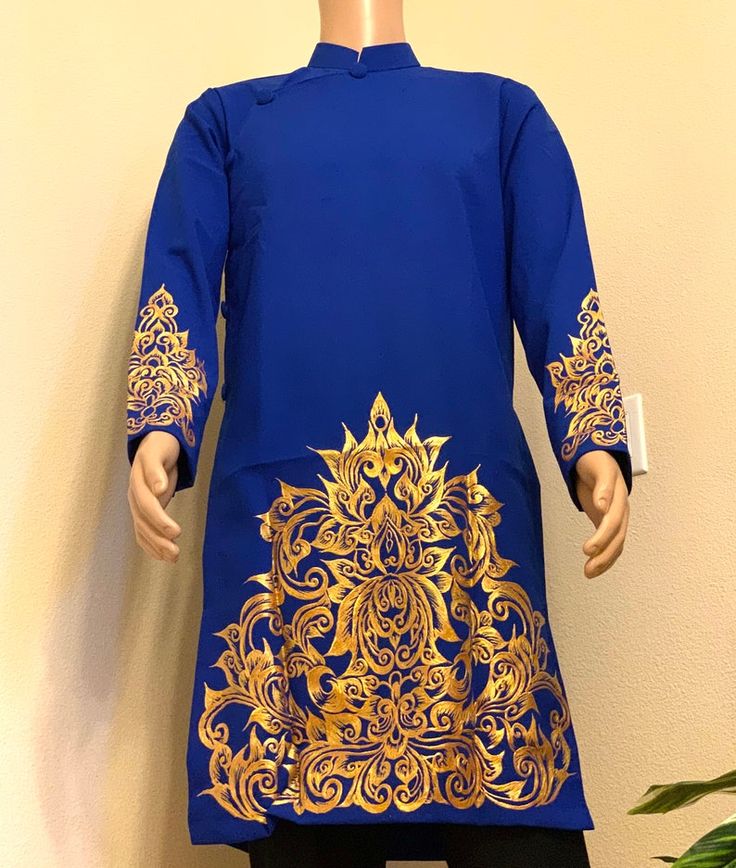 Royal Style Long Sleeve Kurta For Eid, Royal Long Sleeve Kurta For Eid, Traditional Royal Blue Long Sleeve Kurta, Royal Long Sleeve Fitted Kurta, Royal Blue Fitted Kurta, Blue Long Sleeve Kurta For Festivals, Royal Blue Fitted Long Sleeve Kurta, Fitted Royal Blue Long Sleeve Kurta, Long Sleeve Blue Dress For Festivals