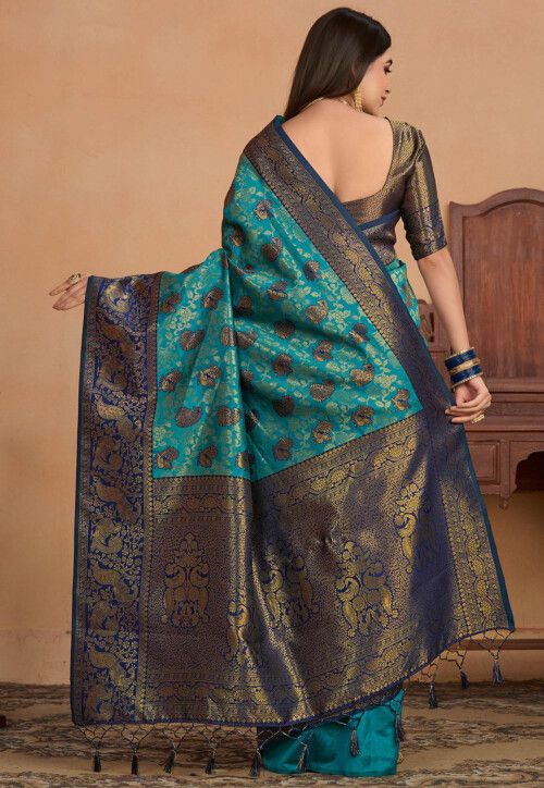 Kanchipuram Art Silk Saree in Teal Blue : SNGA4989 Teal Saree Look, Teal Silk Saree, Turquoise Silk Saree, Turquoise Blue Saree, Peacock Blue Kanchipuram Saree, Back Neck Designs, Utsav Fashion, Art Silk Sarees, Blue Saree