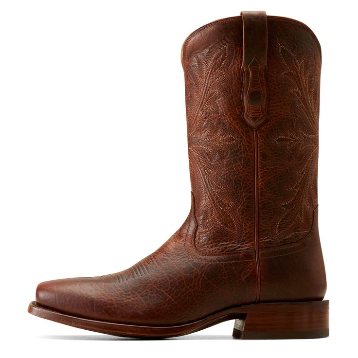 Our striking Stilwell boot is handcrafted by artisan boot makers in León, Mexico and infused with Ariat comfort features. Supple, strong and impressively durable American Bison leather gives this premium boot comfort and durability you can count on. Bench Made Stilwell Cowboy Boot | Product Features : 0 : Removable All Day Cushioning insole with genuine vegetable tanned, anti-odor leather sock liner that molds to your foot, 1 : Lemonwood pegged sole for durability and fit, 2 : Resolable stacked Western Goodyear Welted Boots For Fall, Rustic Ranch Boots With Leather Lining, Plain Toe Boots With Leather Lining For Ranch, Western Goodyear Welted Work Boots For Fall, Ranch Boots With Leather Sole And Moc Toe, Rustic Fitted Boots For Rodeo, Fitted Work Boots With Reinforced Heel For Ranch, Ankle Boots With Goodyear Welt For Ranch, Rustic Boots With Leather Sole And Plain Toe