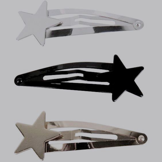 Y2k Hair Accessories, Hair Clips Aesthetic, Y2k Hair, Rock Aesthetic, Silver Hair Clip, Y2k Accessories, Clip Hairstyles, Star Hair, Aesthetic Y2k