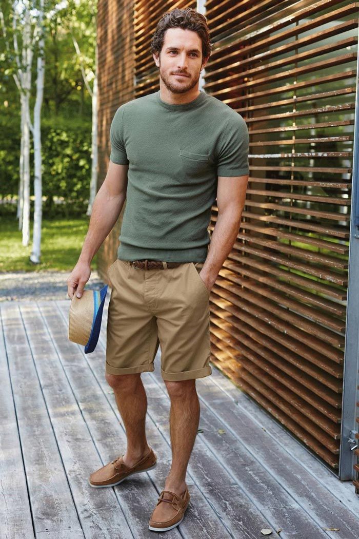 How to Look Taller (for Men): 17 Awesome Clothing Tips for Short Men Mens Fashion Summer Outfits, Mens Fashion Work, Famous Outfits, Mens Summer Outfits, Outfits Mit Shorts, Mens Fashion Blazer, Mens Casual Outfits Summer, Mens Fashion Business, Mens Spring Fashion