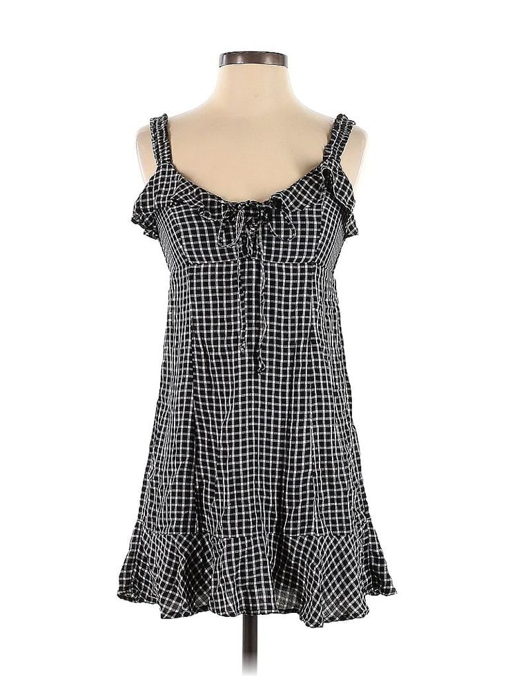 American Eagle Outfitters Casual Dress Size: X-Small Black Dresses - used. No Fabric Content, Square, Houndstooth, Short, Sleeveless | American Eagle Outfitters Casual Dress: Black Houndstooth Dresses - Used - Size X-Small Sleeveless Black Plaid Dress For Spring, Black Plaid Mini Dress For Summer, Spring Black Plaid Mini Length Dress, Spring Black Plaid Mini Dress, Black Plaid Mini Dress For Spring, Black Mini Length Plaid Dress For Spring, Casual Plaid Mini Dress With Ruffles, Casual Mini Length Plaid Dress With Ruffles, Casual Black Sleeveless Plaid Dress