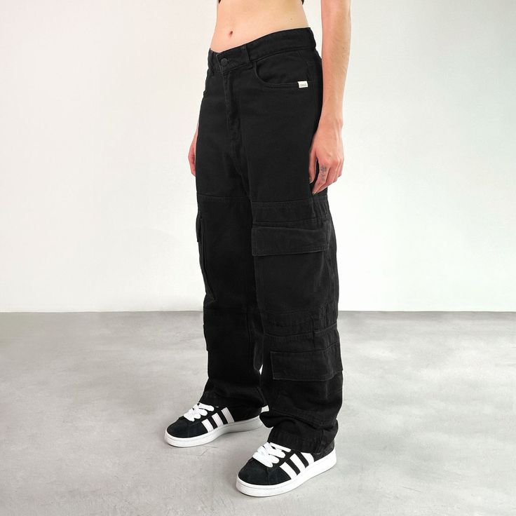 Cargo Pants Black, Denim Cargo Pants, Denim Cargo, Woman Silhouette, Pearl Jam, Body Measurements, Cargo Pants, Cyberpunk, Black Pants