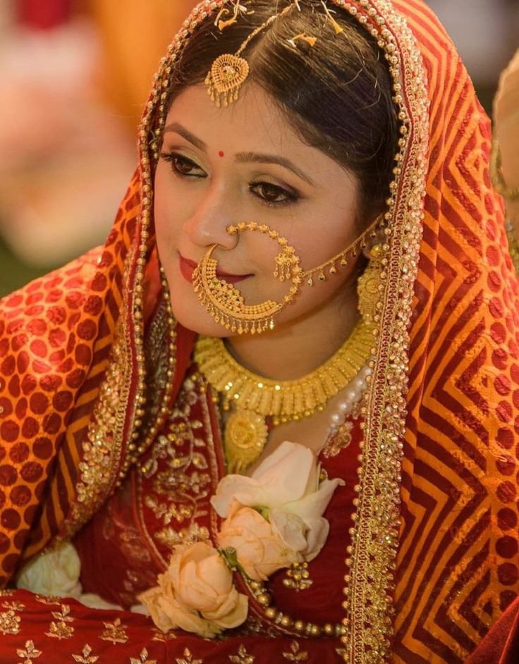 Garhwali Nath Designs Gold, Nathiya Bridal Gold Design, Nath Designs Gold Bridal, Nath Nose Ring Bridal Gold, Nathiya Bridal Gold, Nath Bridal Gold, Pahadi Nath Design, Gold Nathiya Design, Pahadi Nath Bridal