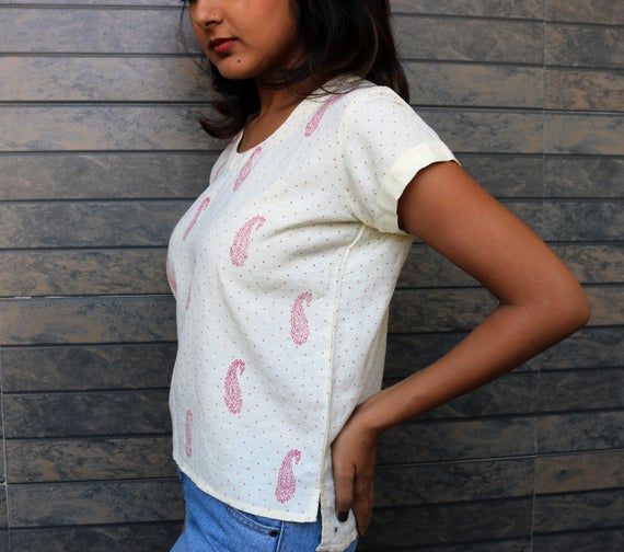 Off white linen top, Linen loose top, Block print top, Linen blouse, Made to order, Custom made, Plus size-Model height: 5'3" wearing size S-Top length: 22"-Hand block print**Note: Free Shipping time 15-21 days. Express Shipping time 5-7 days.** Block Print Top, Pink Linen Dress, White Linen Top, Hand Work Blouse, Boho Scarfs, Indian Prints, Hand Work Blouse Design, Loose Top, Linen Maxi Dress