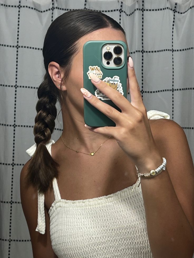 Slick Back Ponytail Braid, Ponytail Easy, Cute Volleyball Hairstyles, Hairstyle Braided, Soccer Hairstyles, Basic Hairstyles, Low Ponytail Hairstyles, Preppy Hairstyles, Slicked Back Ponytail