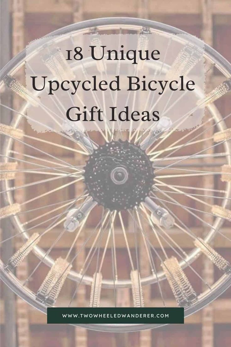 18 Fun & Unique Gifts Made From Upcycled Bicycle Parts – Two Wheeled Wanderer Bike Wheel Upcycle, Bicycle Wheels Repurposed, Old Bike Wheel Ideas, Repurpose Bike Parts, Upcycle Bike Parts, Bicycle Gear Art, Bike Chain Art Ideas, Old Bycicle Ideas, Recycled Bike Parts Diy Ideas