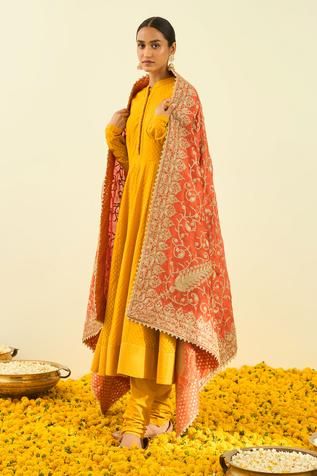 Pumpkin orange dupatta with Kashmiri tilla embroidery in floral motifs and bead work hem.
Component: 1
Pattern: Embroidered
Type Of Work: Tilla
Fabric: Raw Silk
Color: Orange
Other Details: 
Note: Kurta and pant worn by the model is not for sale
Occasion: Wedding,Mehendi - Aza Fashions Sheetal Batra, Tilla Embroidery, Velvet Dupatta, Silk Set, Embroidered Dupatta, Sharara Set, Indian Fashion Designers, Pernia Pop Up Shop, Pumpkin Orange