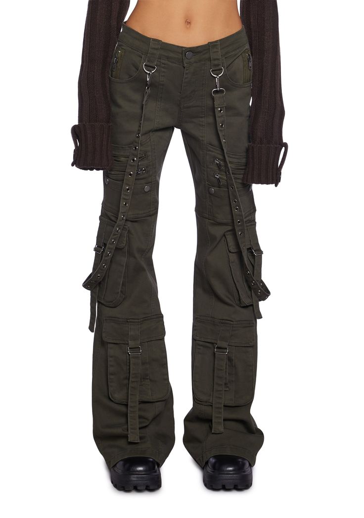 Current Mood Low Rise Skinny Flared Cargo Twill Cargo Pants - Green Low Rise Cargo Pants Outfit, Apocalypse Clothes, Low Waist Cargo Pants, Olive Cargo Pants, Apocalypse Clothing, Gfx Resources, Current Mood Clothing, Womens Cargo, Winter Palette