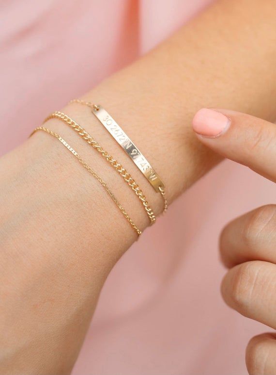 Coordinate bracelet in 14kt gold filled, rose gold filled or sterling silver. Choose a location that means the most to you! We can also engrave the back with initials or a short saying, just include it in your notes when you check out.This little bar bracelet is engraved with the location of your choice with a Longitude and Latitude . Won't fade, chip or discolor. Wear it all day, everyday! We never take ours off! :) Makes a great gift for bridesmaids, family, friends or a bride-to-be!DETAILS:- Diy Christmas Gifts For Men, Gold Bar Bracelet, Deer Jewelry, Coordinates Bracelet, Gift For Bridesmaids, Bar Bracelet, Vermeil Jewelry, Argentium Silver, Bar Bracelets