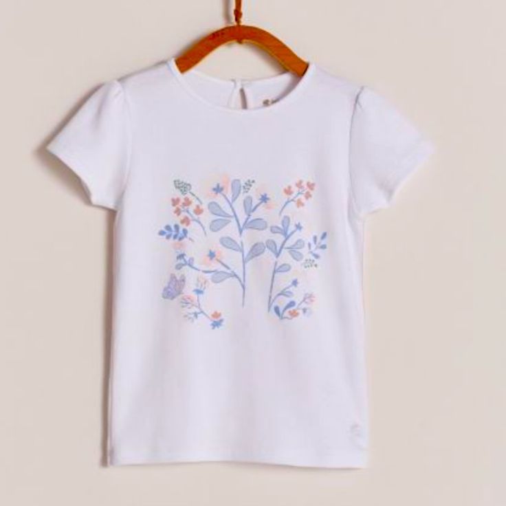 New, With Tag, Never Used This White Delicately Printed T-Shirt Is Perfect For A Day Out In The Sun Or A Play Date With Friends. Compostion: 100% Pima Cotton. Machine Washable. Made In Peru Cotton Crew Neck Top For Playtime, Crew Neck Cotton Top For Playtime, Playful Organic Cotton Tops For Playwear, White Organic Cotton Shirt For Spring, White Organic Cotton Tops For Spring, Organic Cotton Crew Neck Top For Playtime, Cute Short Sleeve Organic Cotton Tops, Cute Organic Cotton Short Sleeve Tops, Cute Spring Tops In Organic Cotton