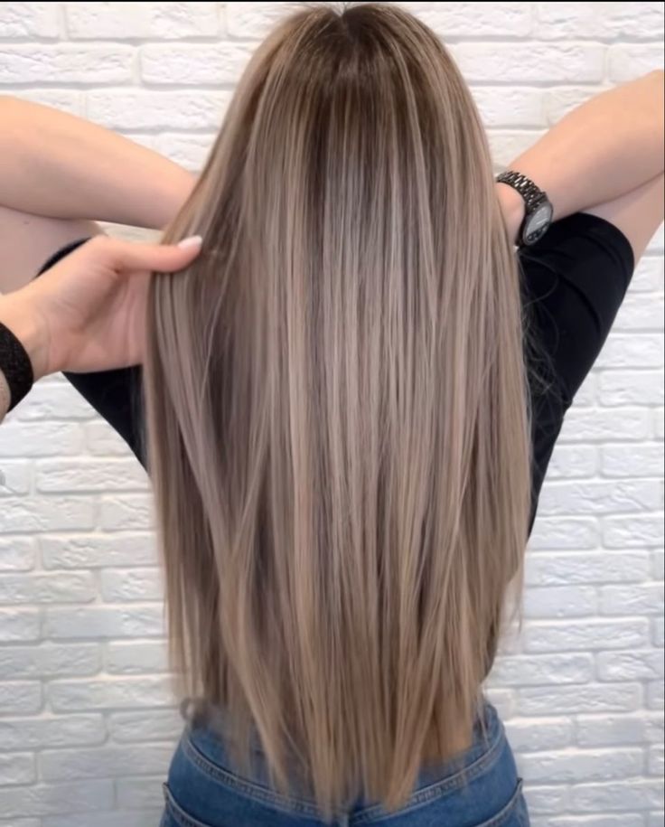 Partial Balayage Light Brown, Cold Blonde Hair Highlights, Bad Blonde Highlights, Ice Blonde Highlights On Brown Hair, Blonde No Face, Sand Blonde Balayage, Shadow Balayage, Bleach Hair Ideas, Cold Brown Hair