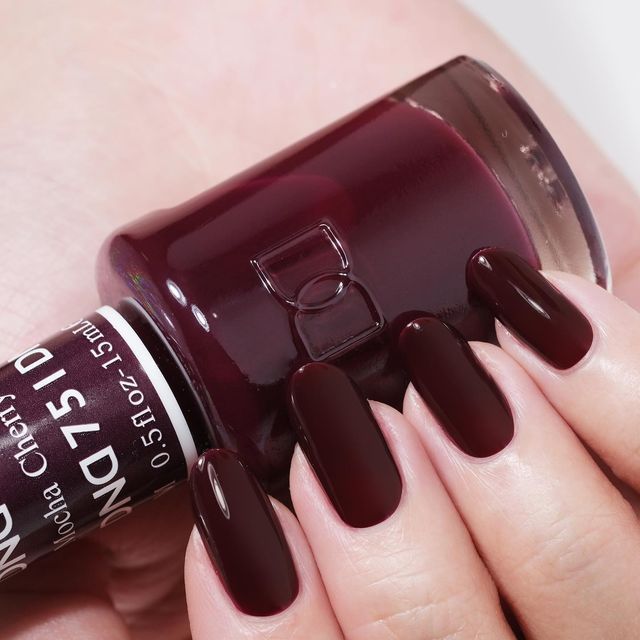 Daisy Nail Polish Colors, Dnd Burgundy Gel Polish, Dnd Winter Nail Colors, Dnd Fall Nail Colors 2023, Fall Nails Dnd Gel, Dnd Fall Gel Polish Colors, Dnd Fall Nail Colors, Dnd Nail Colors, Dnd Gel Polish Colors