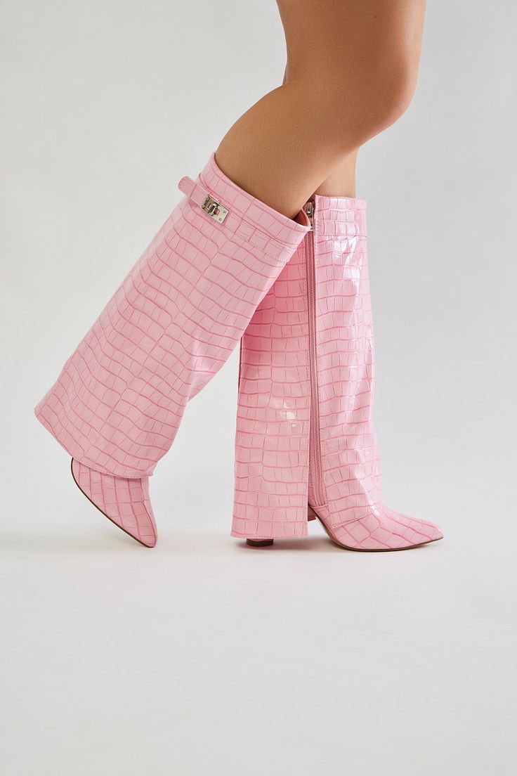 Pink Heel Boots, Nude Knee High Boots, Pink Boots Outfit, Weird Outfits, Winter Angel, High Knee Boots, Pink Dress Shoes, Dress And Boots, Pink Cowgirl Boots