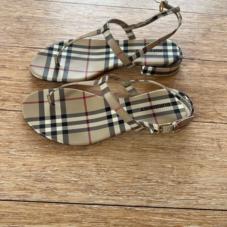 Burberry's Bio-Based Coated Cotton Is Featured In The Label's Vintage Check That Completely Saturates The Style, Including The Lining And Sole. 11/4" (32mm) Heel (Size 38) Adjustable Slingback Strap With Buckle Closure Textile Upper/Leather Lining And Sole Made In Italy Women's Designer Shoes Runs Half A Size Small Burberry Heels Sandals, Burberry Heels, Luxury Slides, Sandals Vintage, Jelly Flip Flops, Animal Print Flats, Wedge Espadrilles, Leather Thong Sandals, Platform Espadrilles