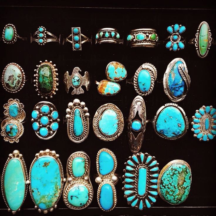 Vintage native american Turquoise beauties from Femmesdesfleurs Vintage Turquoise Jewelry Antique, Real Turquoise Jewelry Native American, Turquoise Jewelry Aesthetic, French Cowgirl, Native American Turquoise Ring, Vintage Turquoise Jewelry, 70s Western, Rodeo Jewelry, Turquoise Stone Jewelry