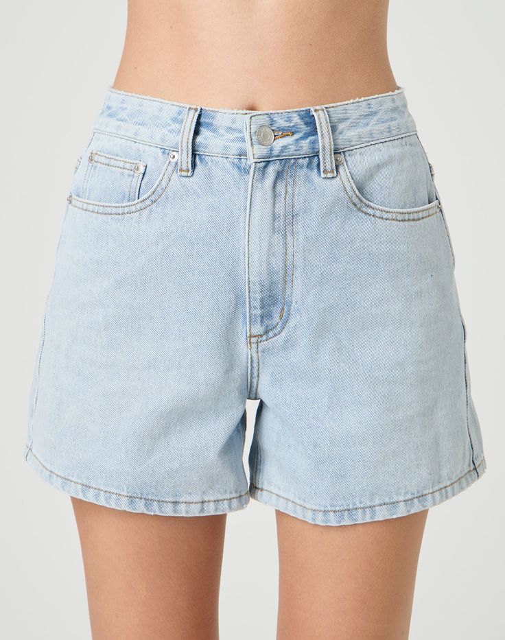 These denim shorts feature a high rise waist, a line style, belt loops and pockets. Denim Short, Christmas List, Mix Match, Soft Silicone, Denim Shorts, Lookbook, Knitwear, Women's Fashion, High Rise