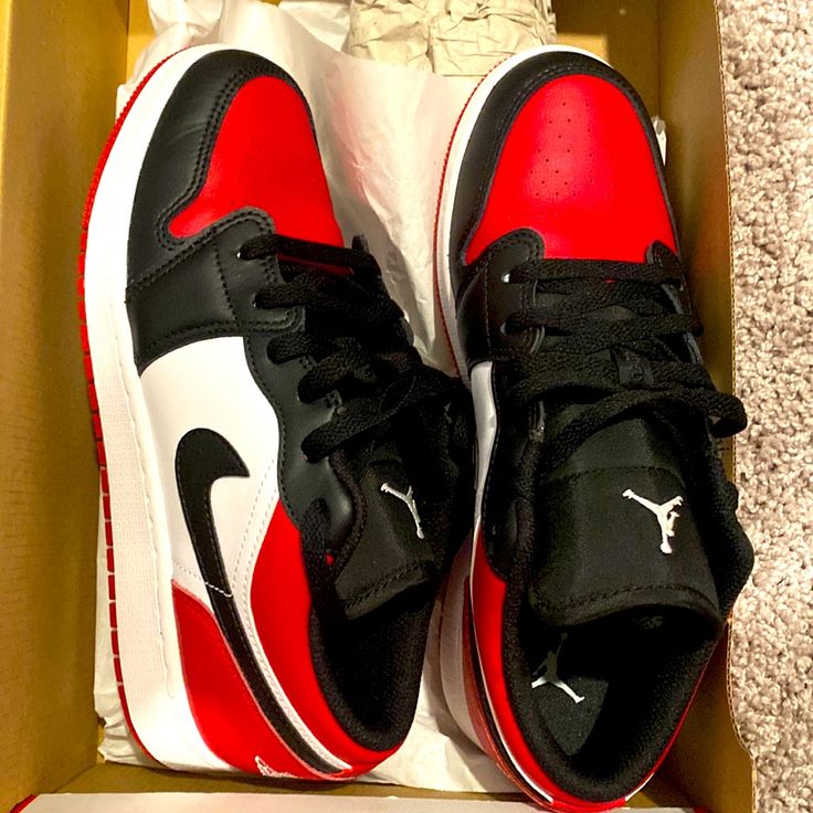 Never Worn Brand New Nike Dunks Black Red White Womens 8 Or Youth 6.5 Dunks Black, Red Nike Shoes, Red And Black Shoes, Nike Sb Shoes, Nike Air Max White, Red Jordans, Nike Fashion Shoes, Nike Shoes Girls, Black Nike Shoes