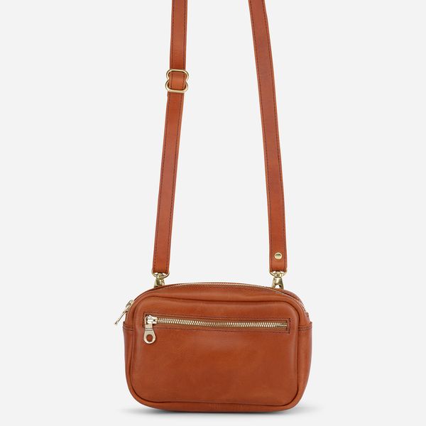 Desta Belt Bag – Parker Clay Brown Belt Bag With Detachable Strap For On-the-go, Casual Brown Satchel Belt Bag, Brown Satchel Belt Bag With Adjustable Strap, Everyday Brown Belt Bag With Detachable Strap, Brown Belt Bag With Detachable Strap, Rectangular Brown Belt Bag For Travel, Brown Crossbody Belt Bag For On-the-go, Brown Shoulder Belt Bag With Adjustable Strap, Brown Shoulder Belt Bag