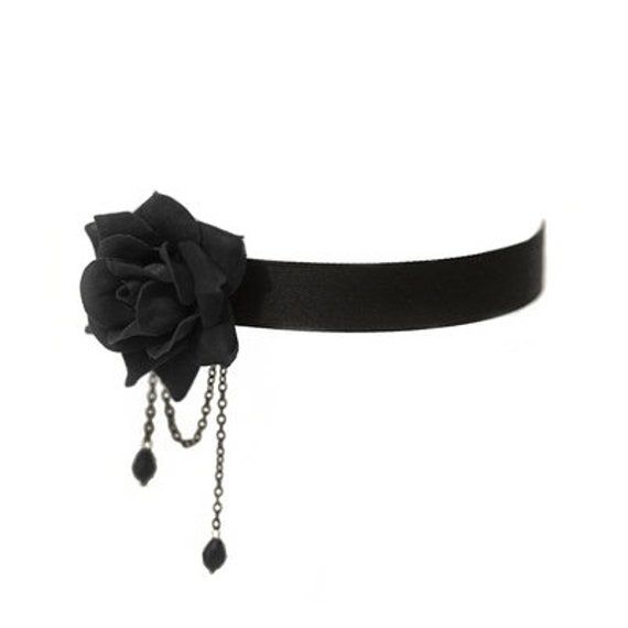 Welcome to LilyBlueUnicorn!  ❀ This listing is for one black ribbon choker. ❀ The choker measures around 11.5 inches / 30 cm long. ❀ The choker finishes with lobster clasp closure and a 3-inch extension chain.  ❀ You can also wear your choker with lace ribbon tie closing (two 12-inch lace ribbon trims), which allows it to be worn at any neck size.  IMPORTANT: Please ALWAYS check the product measurements before ordering. If you are unsure about the size or want customization, please contact me be Black Ribbon Choker Necklace, Black Ribbon Choker, Colar Chocker, Black Lace Choker Necklace, Ribbon Choker Necklace, Rose Ribbon, Lady Noir, Rose Choker, Black Lace Choker