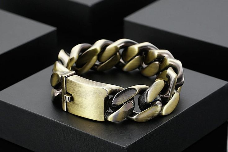 This vintage bracelet offers a luxury party style for endless fun. Styled of stainless steel, this bracelet is themed in a geometric design that makes a perfect style pick. This staple bracelet can be a birthday gift. Wear this bracelet to make a statement on special occasions to radiate eclectic charm effortlessly. Specifications Style: Hiphop/Rock Stainless Steel Bracelets For Men: Mannen Armband Shape\pattern: Geometric Origin: Mainland China Occasion: Party/Birthday Gifts/Gifts For Him Model Number: 221-136710 Metals Type: Stainless Steel Material: Metal Item Type: Bracelets Gender: Men Fine or Fashion: Fashion Compatibility: All Compatible Clasp Type: Hidden-safety-clasp Chain Type: Link Chain Brand Name: GeraldBlack Bracelets Type: Chain & Link Bracelets When purchasing clothing, sho Vintage Stainless Steel Jubilee Bracelet, Trendy Metal Wristband As Gift, Vintage Stainless Steel Bracelet Jewelry, Luxury Stainless Steel Bracelets For Party, Luxury Stainless Steel Bracelet For Party, Vintage Stainless Steel Bracelet, Retro Jubilee Bracelet Jewelry As Gift, Modern Metal Wristband As Gift, Modern Metal Wristband Gift