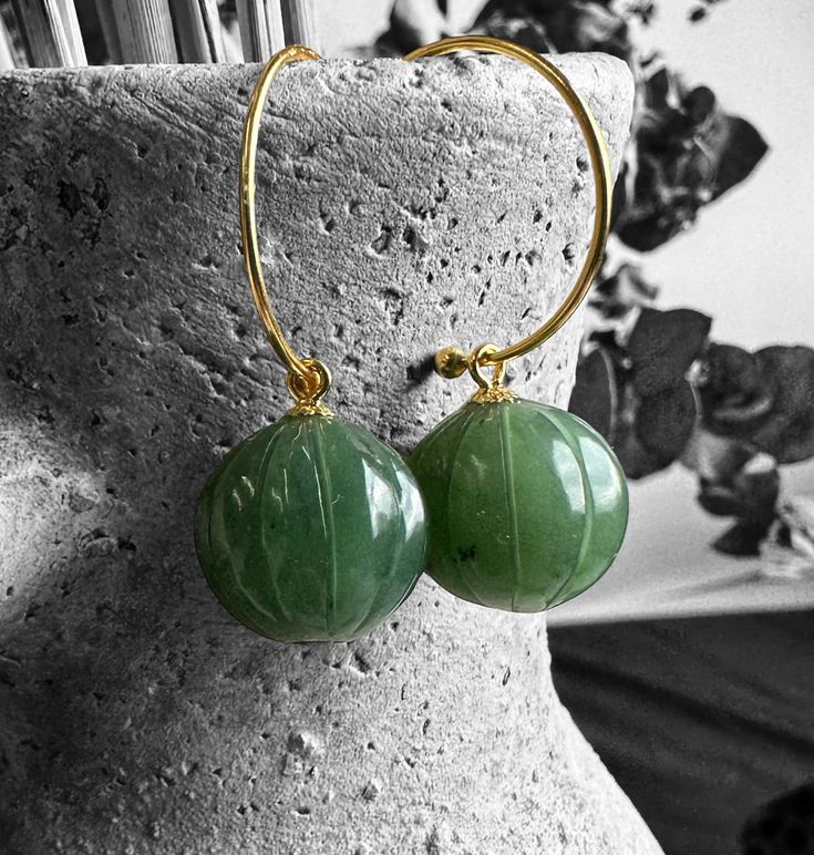 Canadian Nephrite Jade Earrings are set on sterling silver gold-plated earrings. These are a new style for us; I do not have a stopper yet, so please wear them carefully. The jade is approximately 13mm Jade Charm, Jade Bangle, Nephrite Jade, Jade Earrings, Jade Ring, Jade Bracelet, Jade Carving, Size Comparison, Jade Jewelry