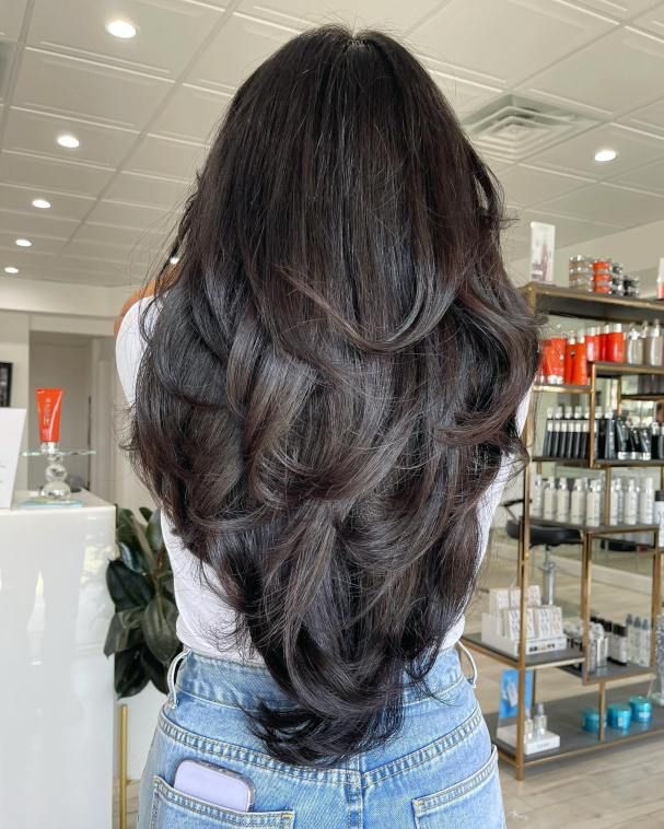 V Cut Hair, V Shaped Haircut, Butterfly Hairstyle, V Shape Hair, Haircuts For Long Hair With Layers, Hair Tint, Hairstyles For Layered Hair, Long Layered Haircuts, Haircuts Straight Hair