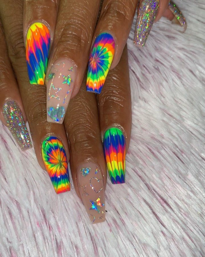 Tabytha on Instagram: “Trippy mayne...Holographic stars/hearts from @daily_charme! Also: THERE IS NO VIDEO! 😂😂😂” Tie Dye Nails Acrylic, Tie Dye Nail Designs, Carnival Nails, Rasta Nails, Rave Nails, Rainbow Nails Design, Long Nail Art, Hippie Nails, Tie Dye Nails