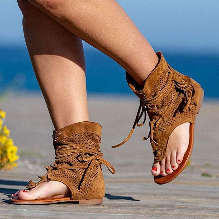 Tassel Sandals for Women,Retro Bohemian Gladiator Fringe Casual Sandals Flat Clip Toe Ankle Boots Beach Sho Boho Flats Shoes, Rome Fashion, Tassel Sandals, Nosara, Hippie Top, Fringe Fashion, Boho Sandals, Gladiator Heels, Estilo Boho Chic