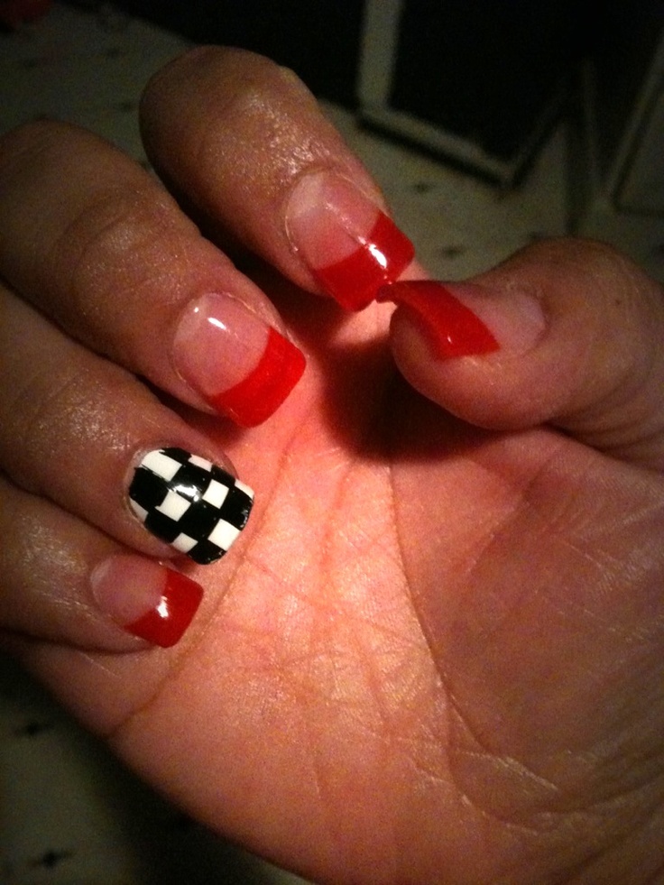 Racing Flag Nail Design Racing Nails, Berry Nails, Flag Nails, Paws And Claws, Midi Skirt Pencil, Get Nails, Ring Finger, Mani Pedi, All Things Beauty