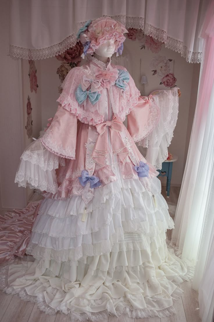 Lolita Outfits, Concept Clothing, T Dress, Vintage Gowns, Really Cute Outfits, Lolita Dress, Lolita Fashion, Anime Outfits