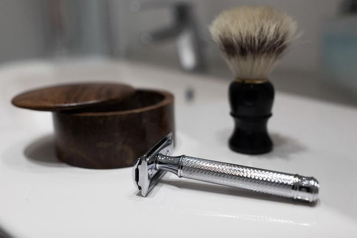 How To Make Oats, Cut Expenses, Razor Burns, Bamboo Toothbrush, Electric Razor, Close Shave, Mens Gear, Mens Shaving, Safety Razor