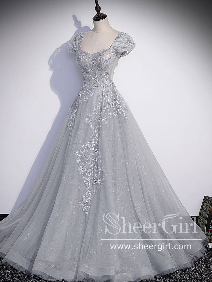 Lace Long Prom Dress, Grey Evening Dresses, Lace Party Dresses, Prom Dress Inspiration, Pretty Prom Dresses, فستان سهرة, Wedding Dress Sleeves, Tulle Lace, Sweetheart Neck