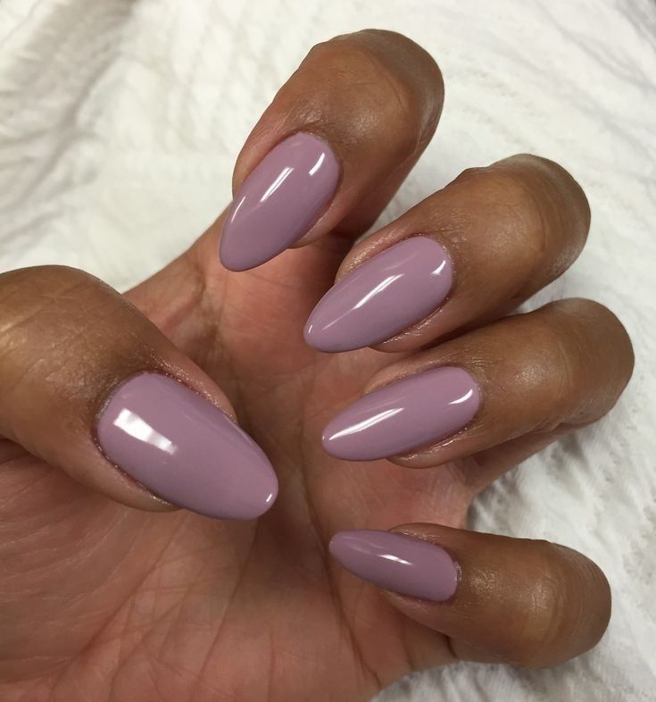 Black Skin Nail Color, Nail Art On Dark Skin, Dark Lilac Nails, Nail Colors Black Women, Nail Art For Black Skin, Black Skin Nails, Fall Nail Colors Black Women, Fall Nail Colors For Brown Skin, Nails For Tan Skin