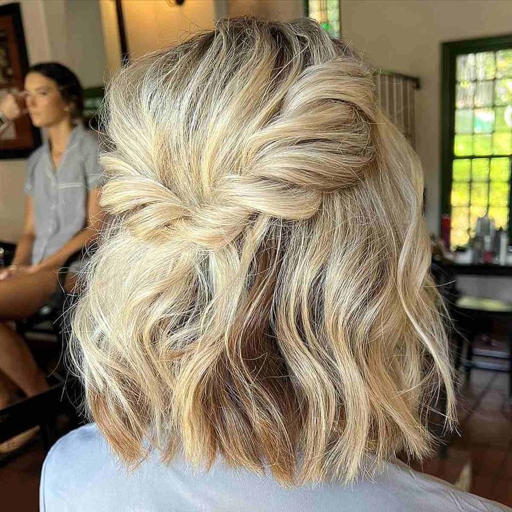 Bridesmaid Hair Inspo, Hair Formal, Hair 4c, Guest Hair, Hair School, Bridesmaid Hair Makeup, Prom Hairstyles For Short Hair, Bangs Hairstyles, Hoco Hairstyles