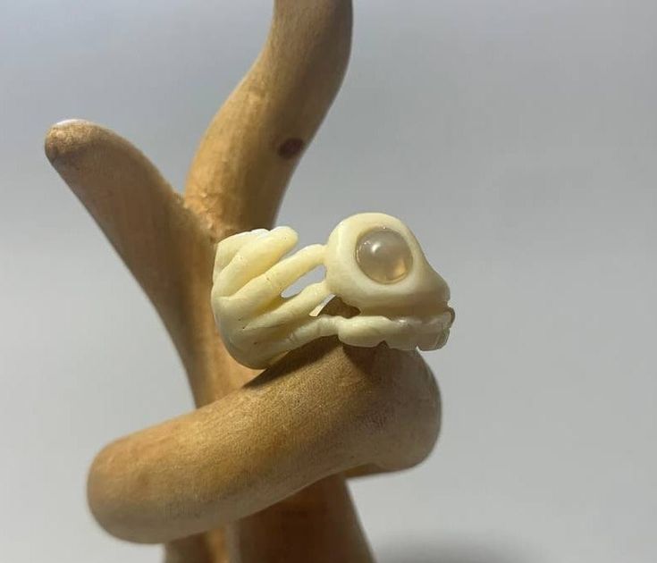 "Bone Ring Okey, Stylish Ring, Hand Carved Bone Ring, Jewerly Ring \"Okey\", Women Ring, Accessory Ring, Bone Ring, Bone Jewerly, OK, Okey Dimensions height-1,2 cm= 0.4\" US size-16 This stylish and unique ring completely hand carved of bone .  It is durable, elegant and modern, it can be a great gift for girls and women." Unique Carved Adjustable Rings, Jewerly Ring, Bone Ring, Carved Bone, Art Carved, Ring Hand, Stylish Rings, Bone Carving, Gift For Girls