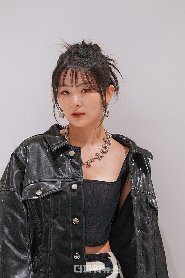 Seulgi Photoshoot, Red Velvet Photoshoot, Seulgi Red Velvet, Velvet Painting, Seulgi Instagram, Kang Seul-gi, Kang Seulgi, Red Velvet Seulgi, 2023 Collection