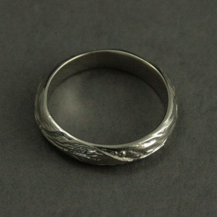 Elven Ring Leaf Band Fantasy Ring Elven Jewelry Elf Ring Elvish Ring Gold Elven Ring Men's Wedding Ring Women's Band Nature Lover Ring Now our Popular Elven Band is available in solid 14K Gold! Hand cast in our studio, this is a wonderful band for the nature lover in your life. It features an intricate leaf design in relief around the entire band. Measuring a hefty 5mm wide by 2mm thick, this is a solid band to last a lifetime! Organic and unique, you can't go wrong with this band! Blazer Arts i Wedding Ring Jewelry With Polished Finish, Polished Wedding Ring Jewelry, White Gold Ring With Decorative Band, Round Wedding Rings With Polished Finish, Sterling Silver Dome Ring For Wedding With Polished Finish, Silver Diamond Ring With Decorative Band, Open Ring Bands With Polished Finish For Anniversary, White Gold Rings With Decorative Band, Wedding Rings With Polished Finish And Round Band