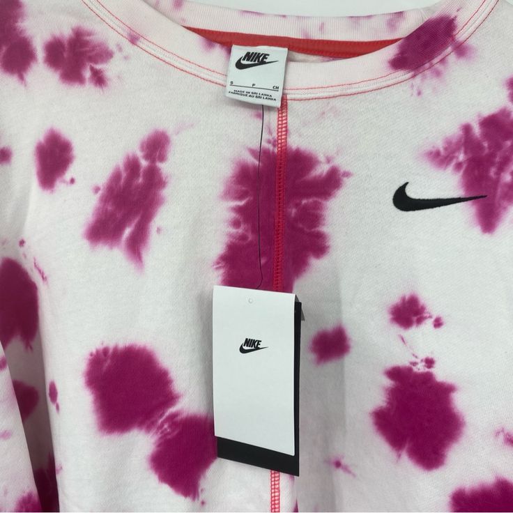 Nwt Nike Women’s Crewneck Sweatshirt 100% Authentic Hot Pink And White Oversized Clean And Smoke Free Home Womens Oversized Sweatshirts, Pink Sweatshirt, Oversized Sweatshirt, Nike Tops, Pink And White, Crewneck Sweatshirt, Pink White, Nike Women, Hot Pink