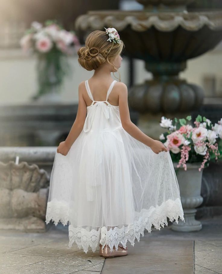 Flower Girl Dress Beach Wedding, Beach Flower Girl Dresses, Unique Flower Girl Dresses, October Wedding Dresses, Boho Flower Girl Dress, Flower Girl Dresses Champagne, Boho Flower Girl, Beach Wedding Flowers, Ivory Flower Girl