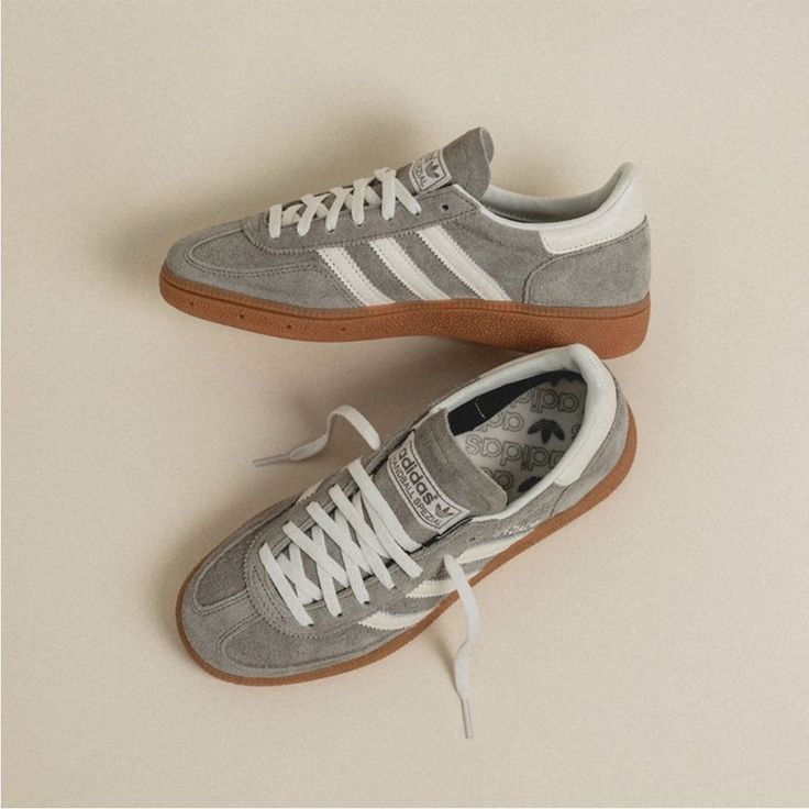 New In Box Women's Handball, Adidas Outfit Women, Adidas Handball Spezial, Adidas Handball, Adidas Originals Shoes, Adidas Shoes Originals, Handball Spezial, Adidas Shoes Women, Adidas Spezial