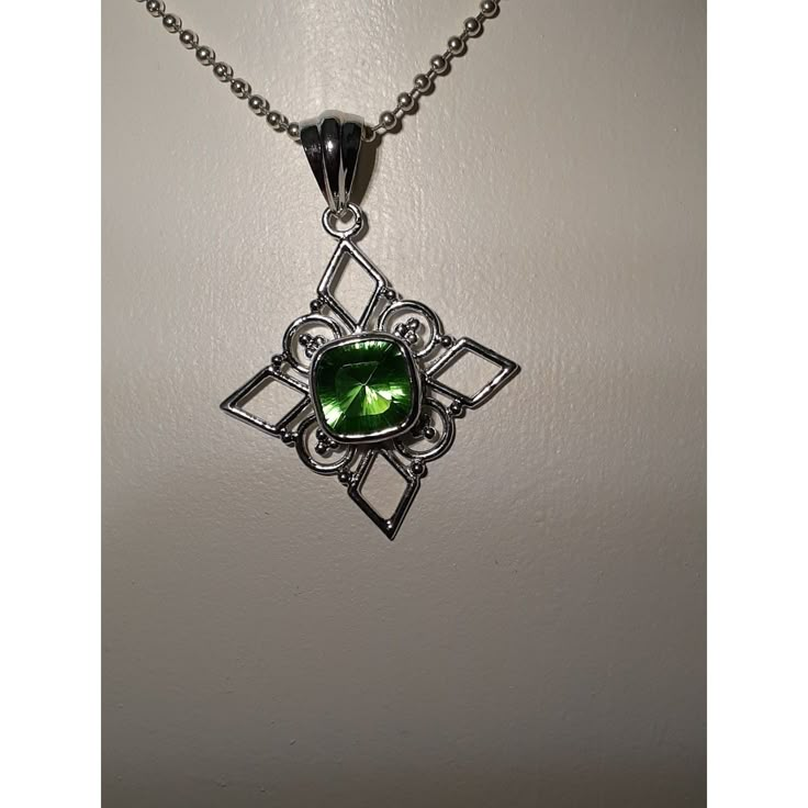 925 Silver With Green Quartz Stone With Chain Will Ship Same Day Or Next Day During Business Days. Bundles Of Three Items(Any Products)Or More Gets Free Shipping Plus Free Gift ^^ Nordstrom Jewelry, Tiered Necklace, Infinity Pendant, Dark Fairy, Stone Beaded Necklace, Emerald Necklace, Rock Painting Art, Blue Gems, Green Quartz